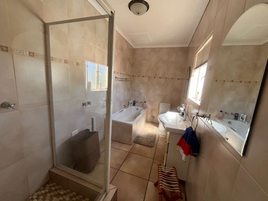 5 Bedroom Property for Sale in Blydeville Northern Cape
